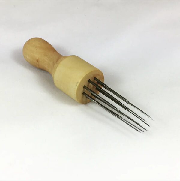 Wooden Eight Needle Holder - Needle Felting